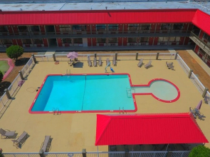 Ramada by Wyndham Perry Near Fairgrounds