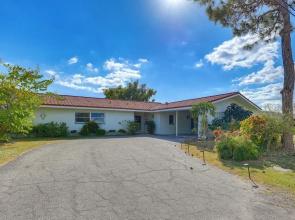Waterfront Punta Gorda Paradise: Dock & Pool!