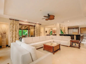 CR Luxury Casa Zafiro 7 Bdrm