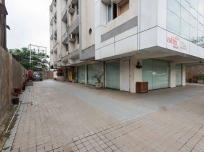 OYO 6833 Hotel Tanish Residency