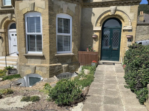 Charming 1-bed Apartment in Ventnor