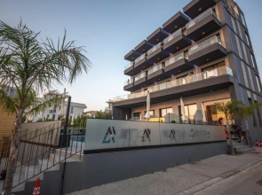 Azura Hotel