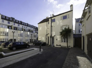 Myrtle Cottage With Free Parking By My Getaways