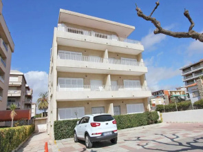 Apartamentos Sol y Mar Segur 3000