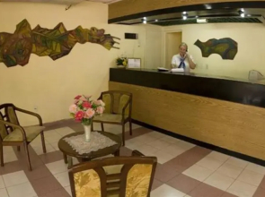 Hotel Rancho Club