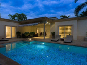 Siam Royal View 608