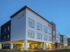 Fairfield Inn & Suites by Marriott Duluth Waterfront