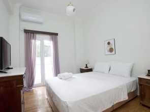 Two Bedroom Apartment at Koukaki