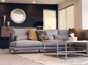 Luxury Lakeside Home - Remarkable View