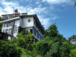 Haut Monde Hill Stream Resort and Spa