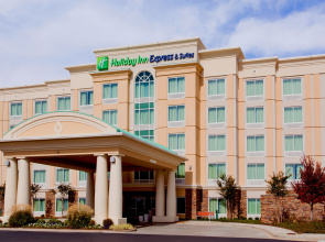 Holiday Inn Express Hotel & Suites Jackson NE by IHG