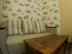 Hostel Shtraus House