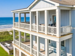 Luxe On Beach Game Room Chef Kitchen