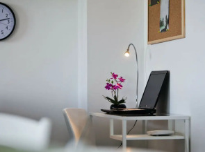 Spacious Apartment With Covered Terrace & Sea View