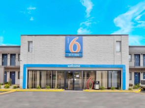 Motel 6 Villa Park, IL - Chicago West