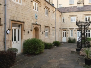 St Catherine s Hospital - Deluxe Apartment