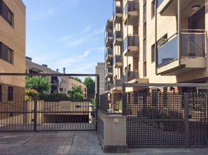 Apartment With 2 Bedrooms in Banyoles, With Wonderful City View, Pool
