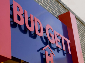 Bud Gett Hostels