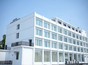 Hotel Makhan Vihar