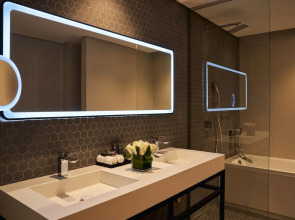 Отель Mövenpick Jumeirah Village Triangle