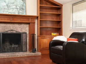 Sunny Pasadena Mansion, Sparkling Heated Pool & Projector Room!