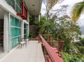 House Overlooking Rodrigo de Freitas Lagoon VR2