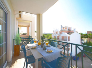 Sunny Beach Retreat