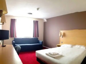 Phoenix Epping Hotel