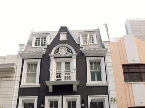 Daddy Long Legs Art Hotel