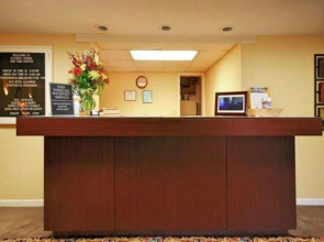 Gold Star Inn & Suites