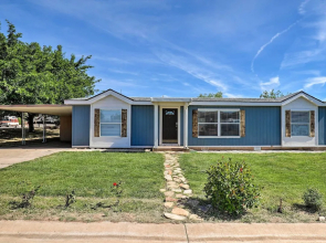 La Verkin Home w/ Yard, Covered Patio & Grill