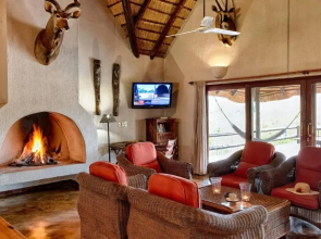 Nyati Safari Lodge