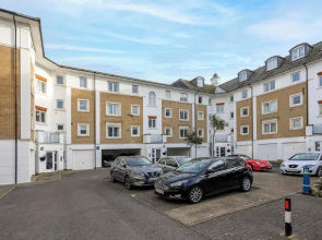 Brighton - Apartment - Sleeps 4 - Balcony