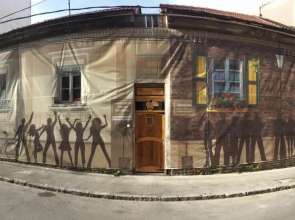 HI Youth and Business Apartments