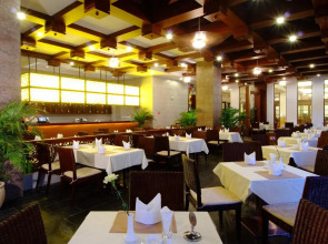 Отель Sanya Baohong