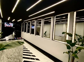 Zebra Otel Buca