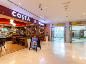 Premier Inn Abu Dhabi Airport (Business Park)