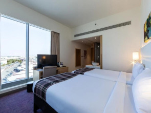 Отель Premier Inn Dubai Dragon Mart