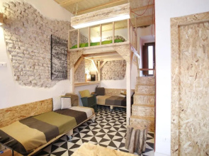 Tiny Apartment Next to Rho Fair Milan with Parking
