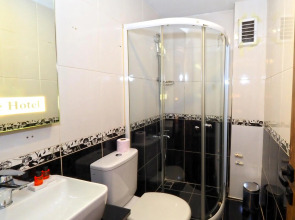 Seres Hotel Old City