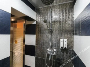 Plinisi American Hotel (Lixin Road Store, Five Star Pedestrian Street, Liuzhou)