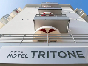 Hotel Tritone