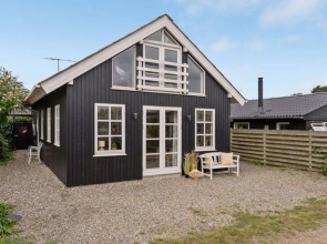 "Ajvi" - 50m from the sea in SE Jutland