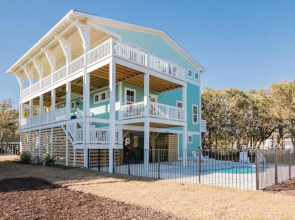 Oki Dokey by Oak Island Accommodations
