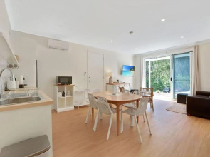 Overlooking Blenheim Beach Feel the Sand Between your Toes