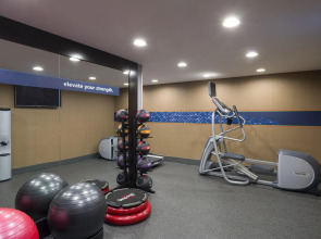 Hampton Inn Seaport Financial District