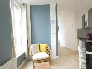 Charmant studio, terrasse privative [Moulin Blanc]
