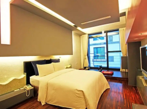 Gold Sandy Beach Hotel