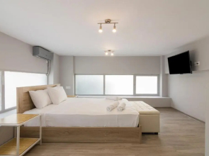 Piraeus Urban Style Studio #1