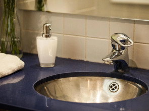 Born Barcelona Hostel